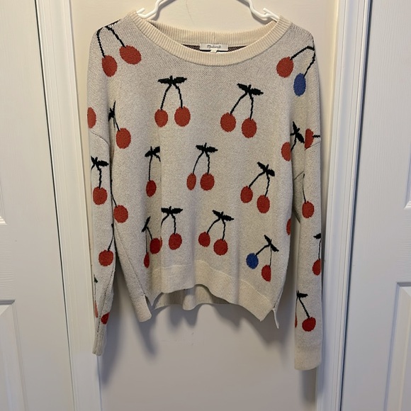 Madewell Sweaters - Women’s like new condition size small cashmere sweater from Madewell